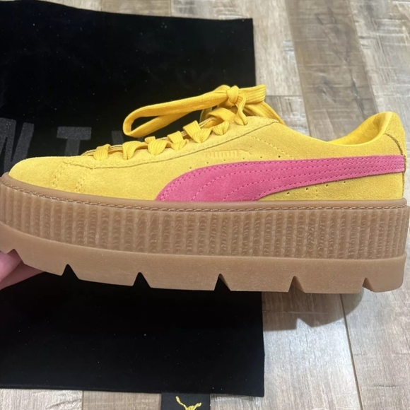 Puma Cleated Creeper SuedeWns 366268-03 Womens LemonSneaker Shoes Size 8.5 - Picture 6 of 7